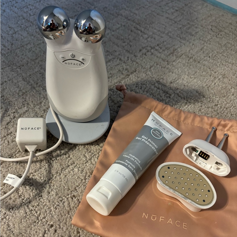 NUFACE Trinity with attachments